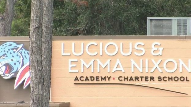 Fachada de la escuela Lucious & Emma Nixon