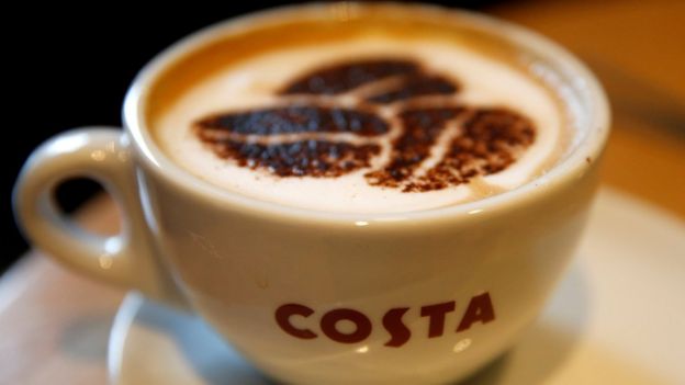 أكدت دراسة حديثة أن شرب 6 أكواب على الأقل من القهوة يومياً قد يساعد الناس للعيش لمدة أطول.