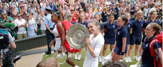 Simona Halep and Serena Williams