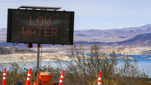 Could nuclear desalination plants beat water scarcity? - BBC News