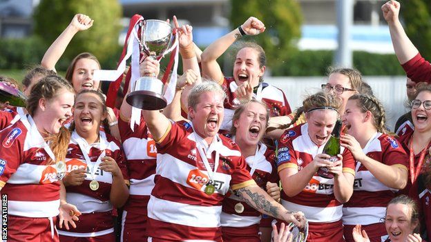 Wigan celebrate winning the 2018 Women's Super League Grand Final