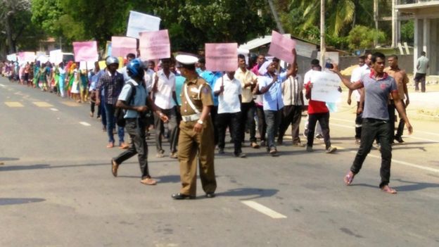 கிளிநொச்சி: முன்னாள் விடுதலை புலிகள் ஆர்ப்பாட்டம்