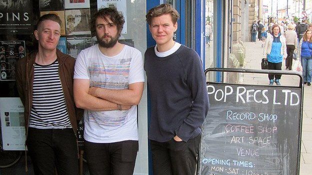 Frankie and the Heartstrings at Pop Recs Ltd in 2013