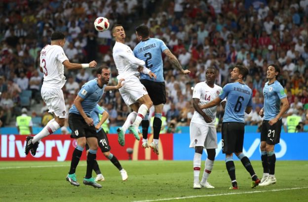 Pepe remata cuando todos estaban pendientes de Ronaldo.