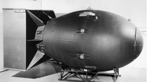 Foto de la bomba nuclear "Fat Man"