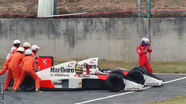 Alain Prost and Ayrton Senna collide during the 1989 Japanese Grand Prix