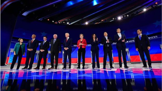Diez precandidatos demócratas participaron en el debate de la noche del jueves.