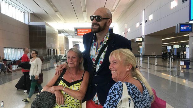 Tyson Fury at the airport, leaving Las Vegas