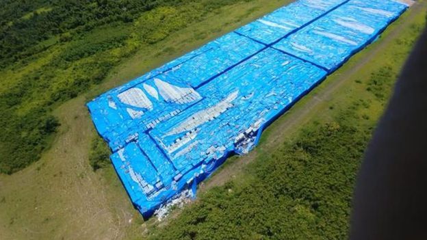 Botellas de agua.