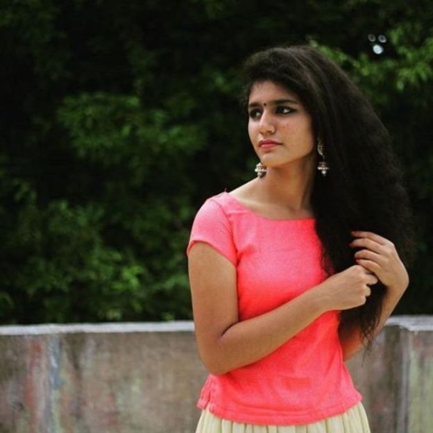 யார் இந்த பிரியா பிரகாஷ்?