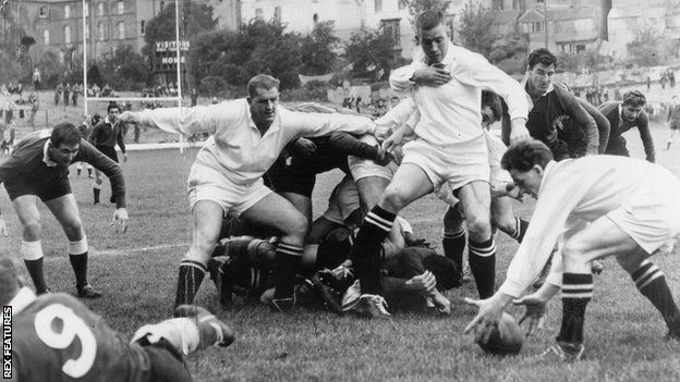 Action shot, Swansea v Llanelli, 1962