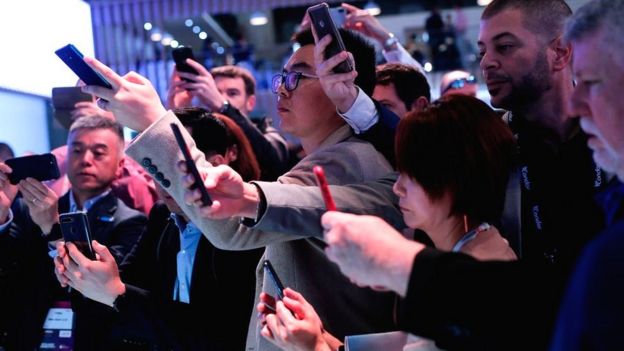 El Mobile World Congress de Barcelona atrae a alrededor de 100.000 personas cada año.