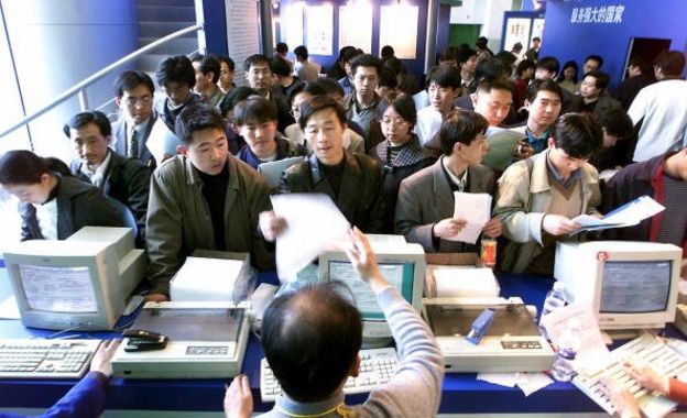Theo Guardian, Trung Quốc đang tìm cách gây ảnh hưởng, và khi có thể sẽ là kiểm soát, không gian chính trị và trực tuyến toàn cầu.