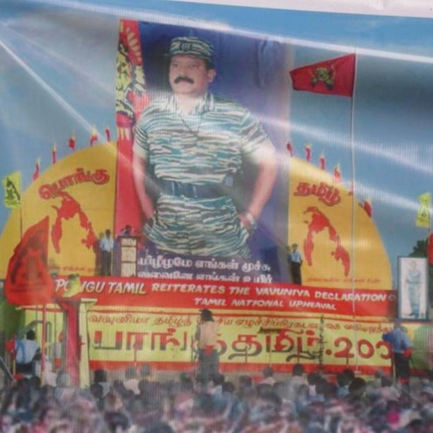 இலங்கை: தமிழர்களின் கோரிக்கைளை வலியுறுத்தி நினைவு தூபி திறப்பு