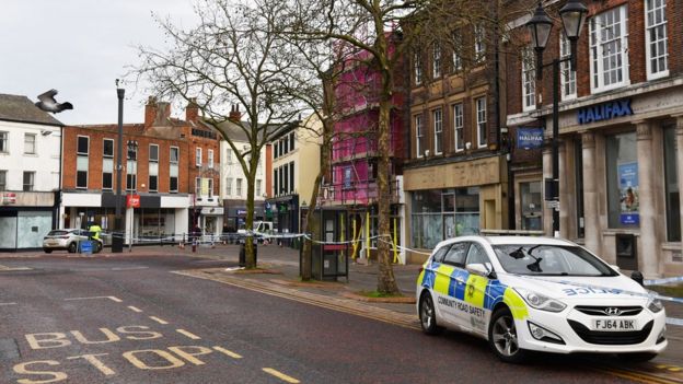 Police close off parts of Retford town centre