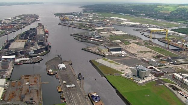 Brexit: UK and EU announce agreement on new Irish Sea border - BBC News