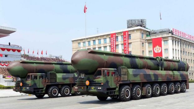Северокорейские ракеты на параде в Пхеньяне
