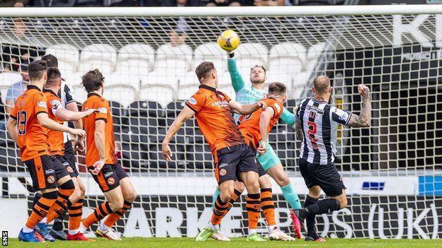 Trevor Carson makes a save for Dundee United against St Mirren