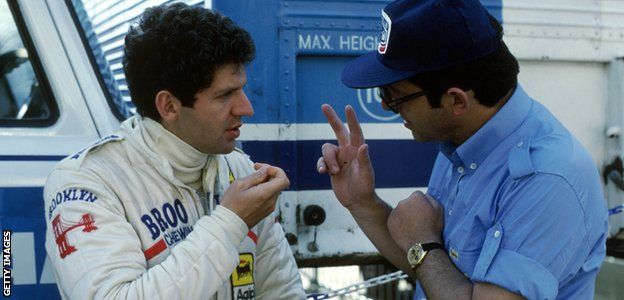 Jody Scheckter of Ferrari in conversation with Mauro Forghieri in 1979