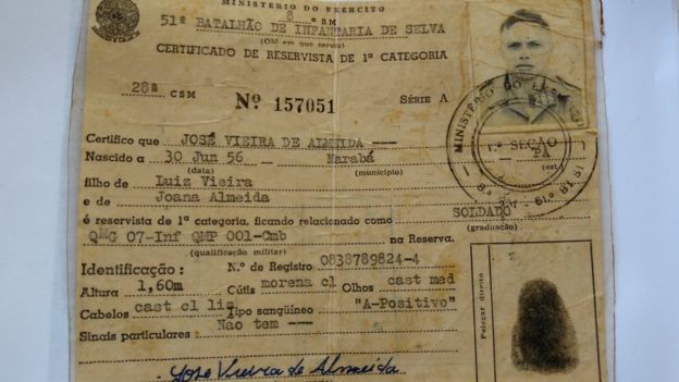 Certificado de reservista de José Vieira, que teria sido falsificada pelo Exército