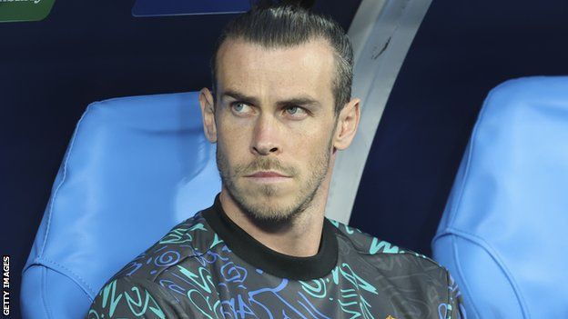 Gareth Bale sits on the bench in the Champions League final
