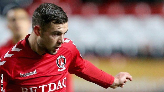 Jake Forster Caskey Charlton Athletic Midfielder Signs New One Year Deal Bbc Sport 2531