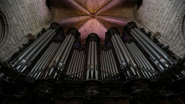 El órgano de Notre Dame tiene unos 8.000 tubos.