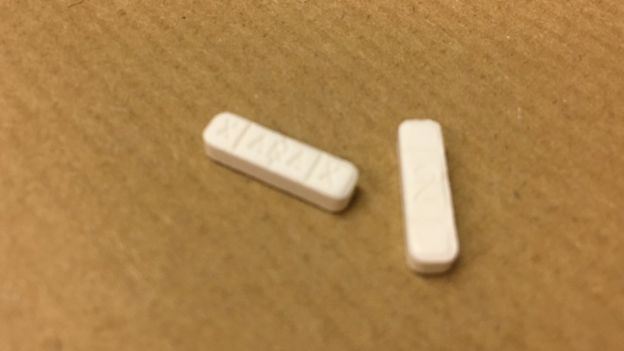 How to tell real from fake xanax 2 bars