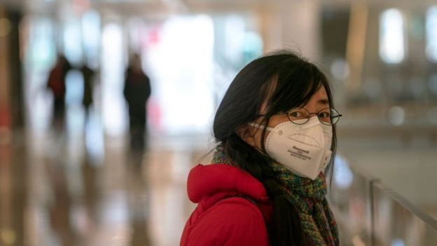 করোনাভাইরাসের কারণে চাপা আতঙ্কের মধ্যে আছে সাধারণ মানুষ।