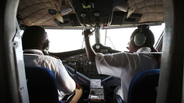 Femme pilote de la compagnie aérienne Air Kenya