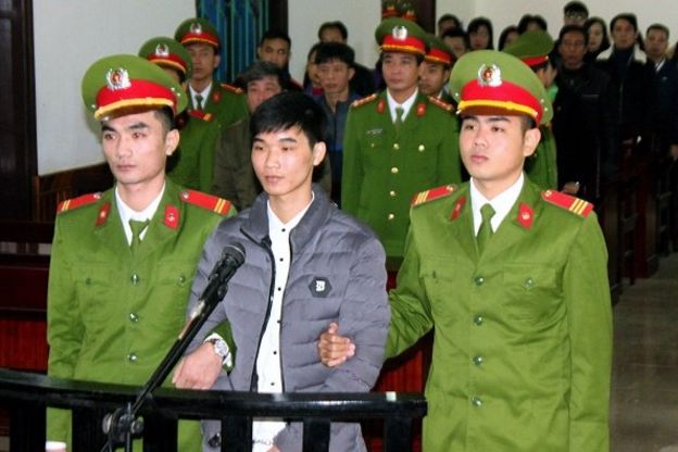 Ông Nguyễn Văn Hóa bị cáo buộc kích động các cuộc biểu tình chống chính quyền qua các bài đăng trên Facebook.