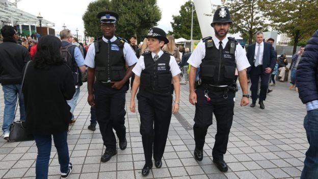 نشرت السلطات البريطانية مزيدا من أفراد الشرطة في شوارع لندن