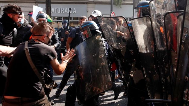 Протест в Париже