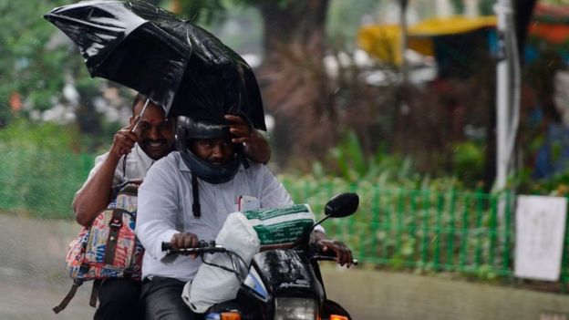 தமிழ்நாடு முழுவதும் பருவமழை தீவிரம்; அணைகள் நிரம்புகின்றன
