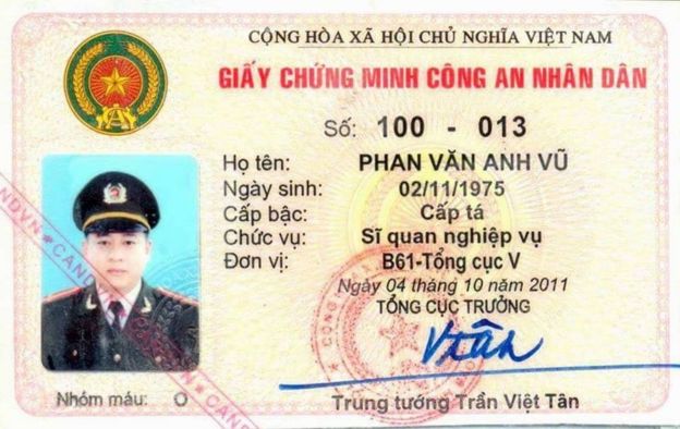 Hình ảnh lan truyền trên mạng sau khi có thông tin ông Vũ có thể là "tình báo công an"