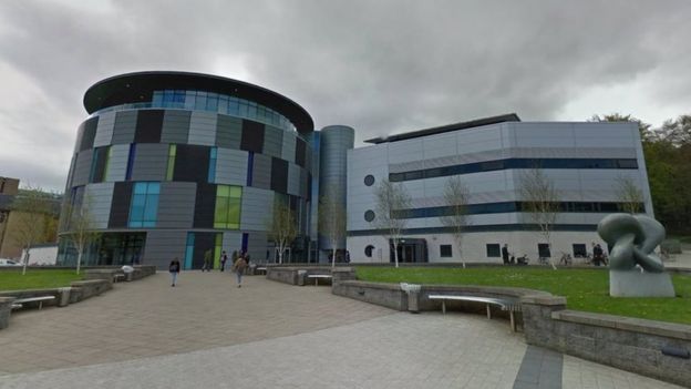 strategi universitas durham untuk dampak penelitian pasang opsi perdagangan pilihan