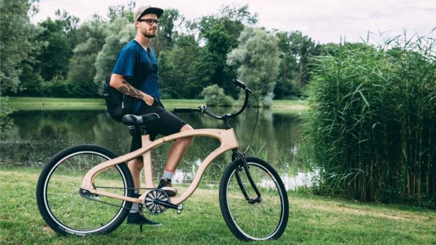 Woodster Bikes şirketinin ürettiği bir ahşap bisiklet