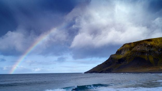 Un arcoiris en Unstad, Noruega