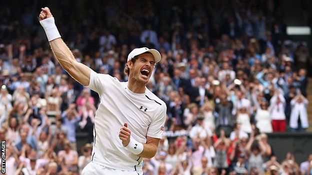 Andy Murray celebrates beating Milos Raonic in the 2016 Wimbledon final