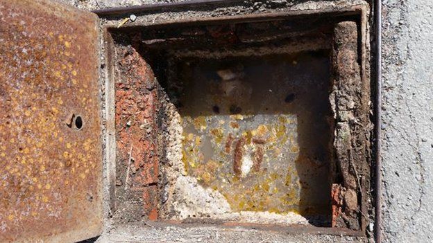 Fat blocked sewer in Welshpool