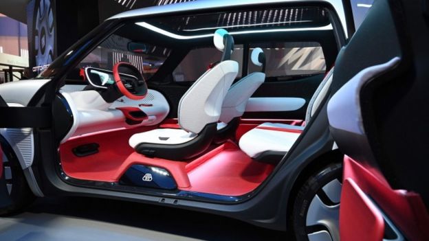 Fiat's colourful Centoventi concept car interior