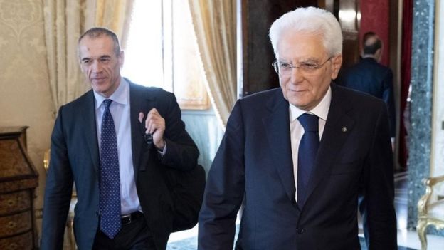 Italian Prime Minister-designate Carlo Cottarelli (left) and Italian President Sergio Mattarella in Rome. Photo: 29 May 2018