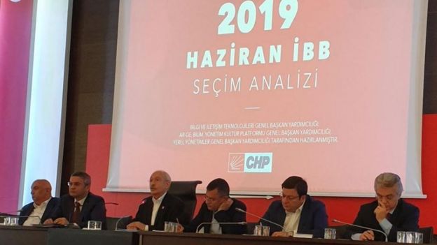 parti meclisi toplantısından bir kare