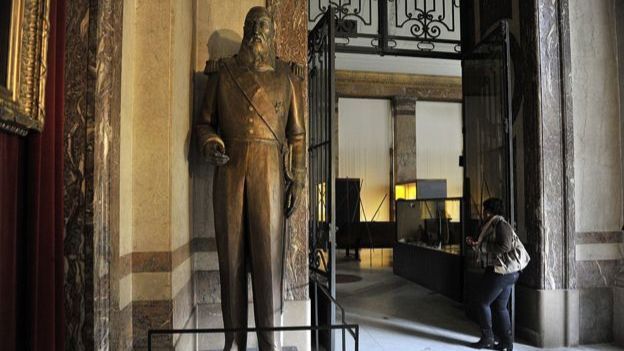 قبل التجديد في عام 2018 ، كان متحف إفريقيا البلجيكي معروفًا باسم "المتحف الاستعماري الأخير" في العالم