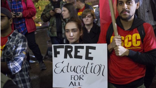 Protesta en Nueva York a favor de una educación gratuita.