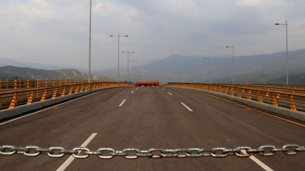 Puente de Tienditas