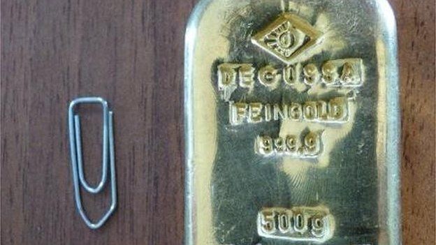 Police photo of gold bar found in Koenigssee lake