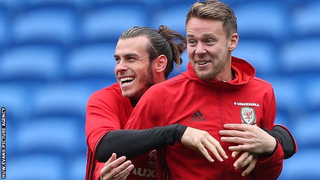 Gareth Bale and Chris Gunter