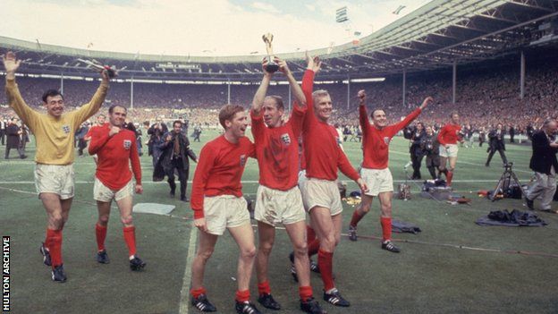 Banks (far left) as England lifted the World Cup in 1966