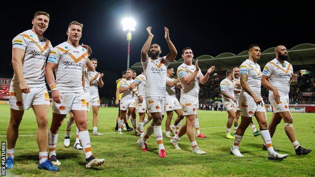 Catalans Dragons players celebrate